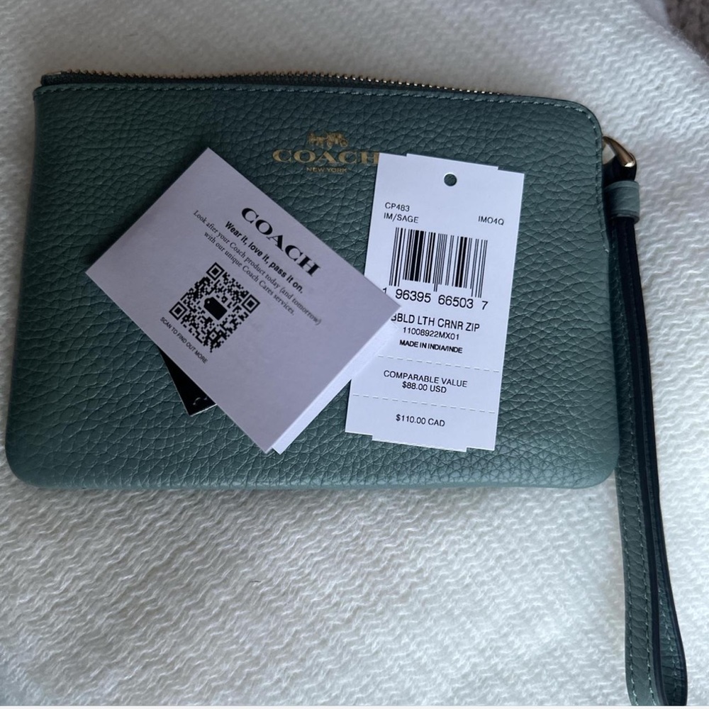 NWT Coach Corner Zip Wristlet color GOLD/SAGE - Picture 3 of 6